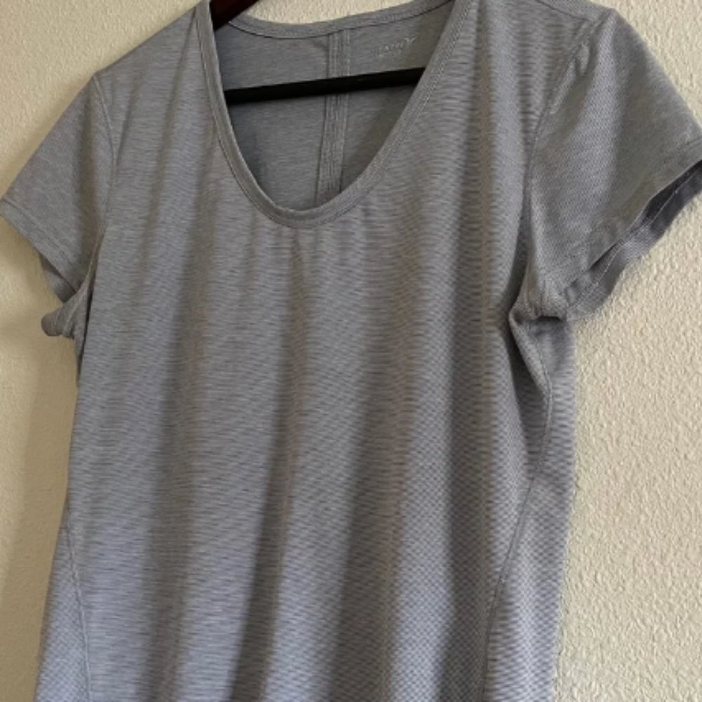 Old Navy Active Dri Fit Short Sleeve Size Medium